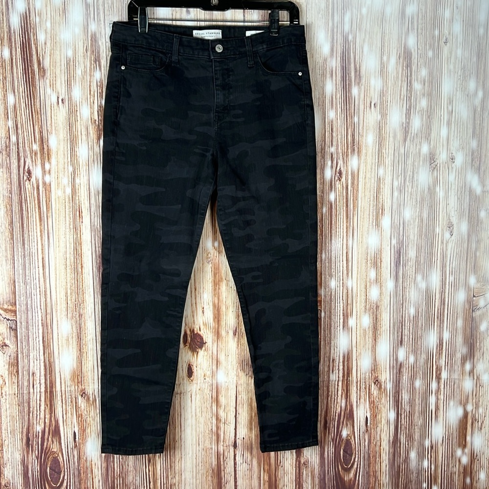 Sanctuary Social Standard Ankle Skinny Dark Camo Jeans 10